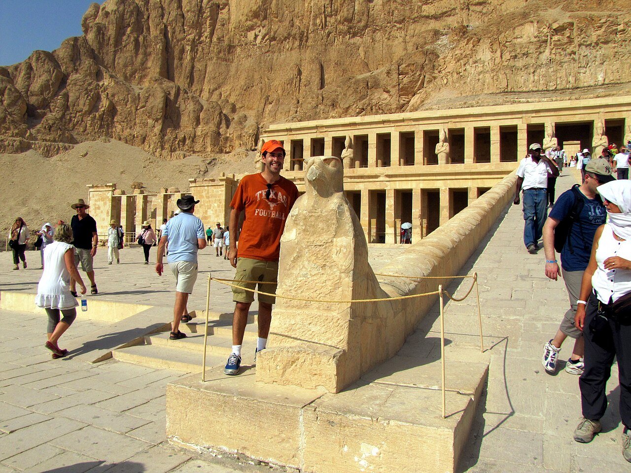 Templo de Hatshepsut en la orilla occidental de Luxor
